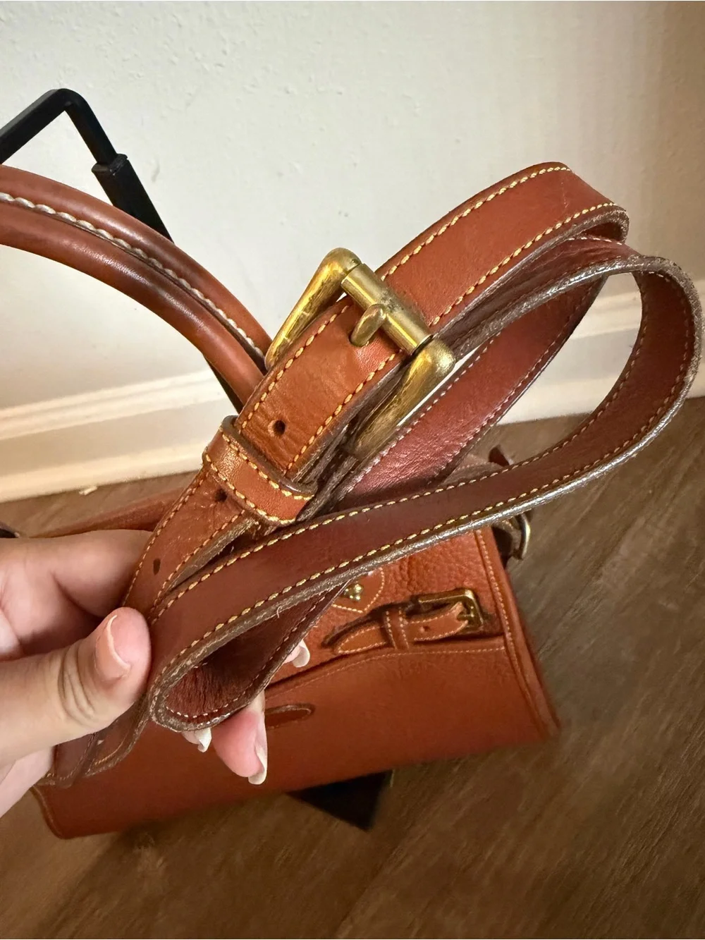 Dooney & Bourke vintage crossbody leather satchel 2Way